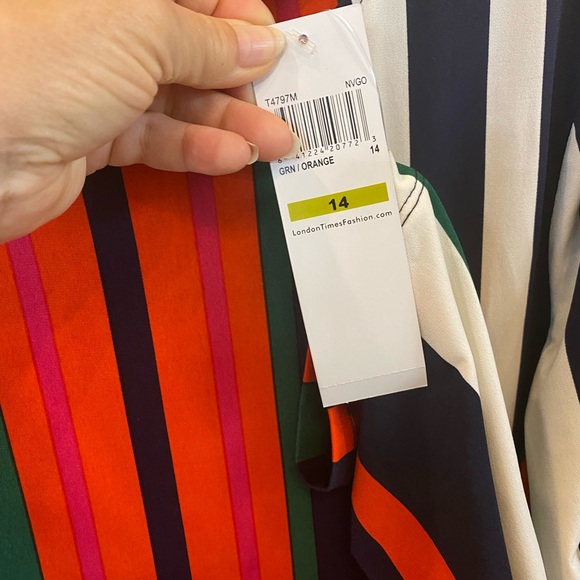 London Times size 14 dress. Tie at the waist. NWT - Picture 6 of 8